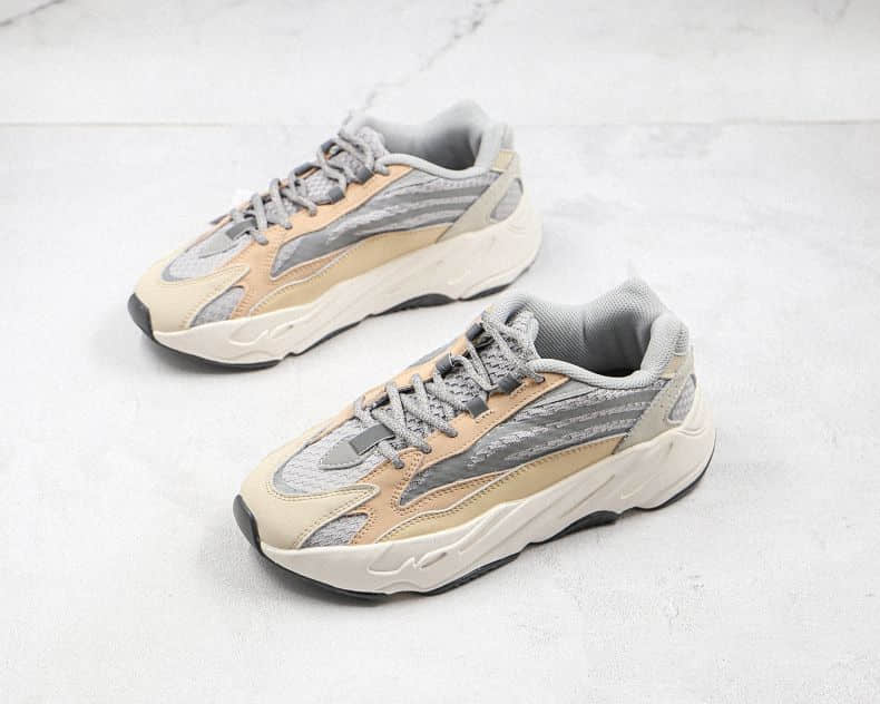 Yeezy 700 V2 cream fake shoes for sale cheap (2)